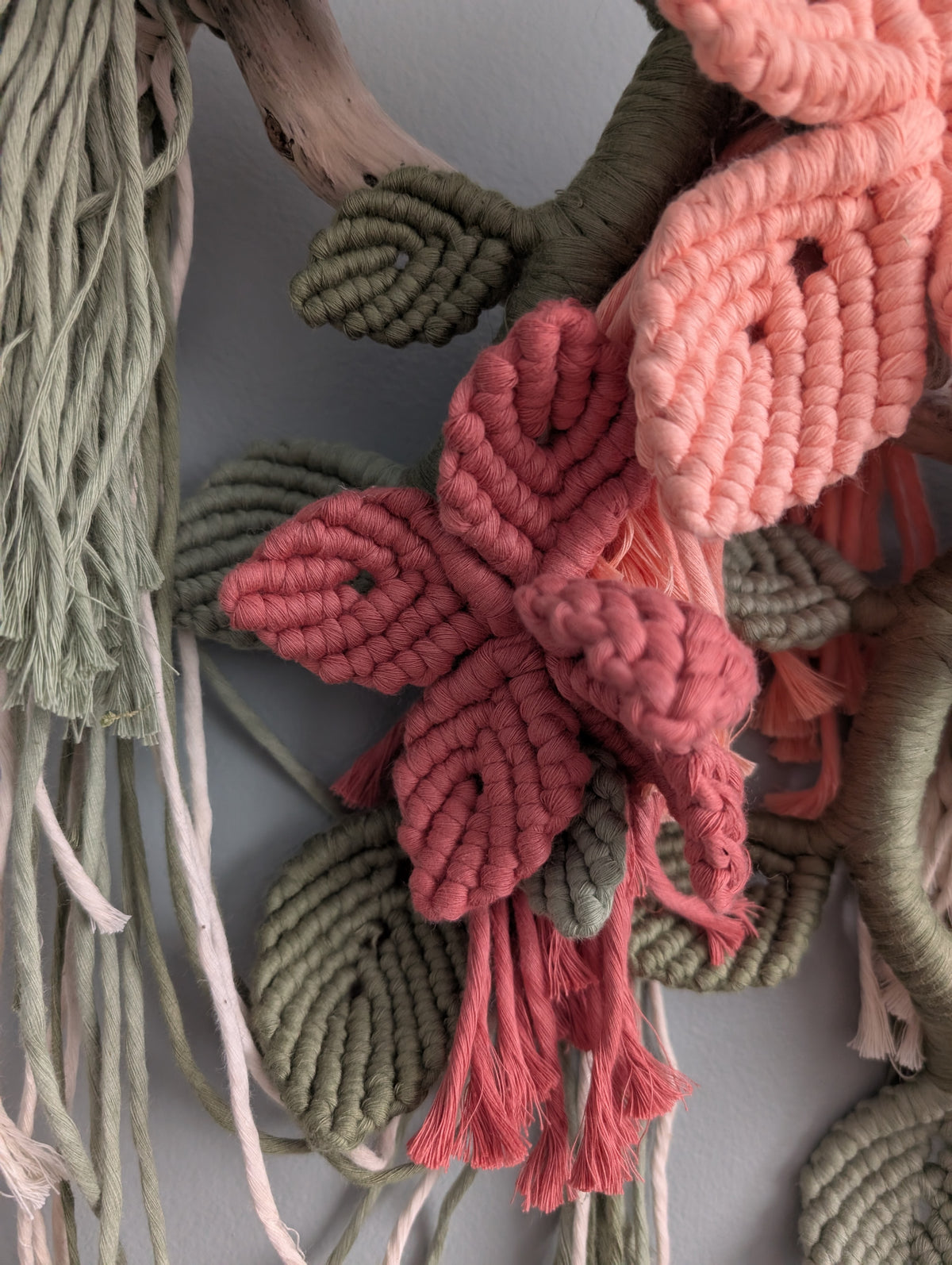 Macrame Boho Floral Wall Hanging Sculpture - Cream & Sage
