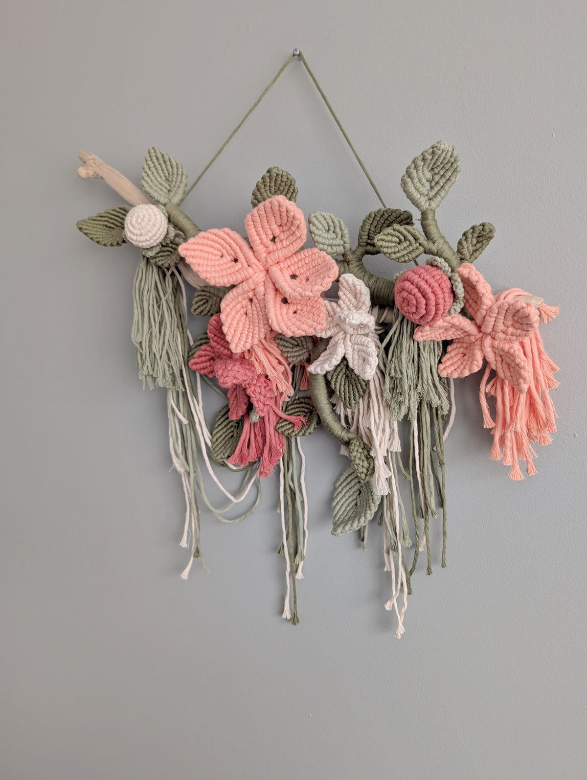 Macrame Boho Floral Wall Hanging Sculpture - Cream & Sage