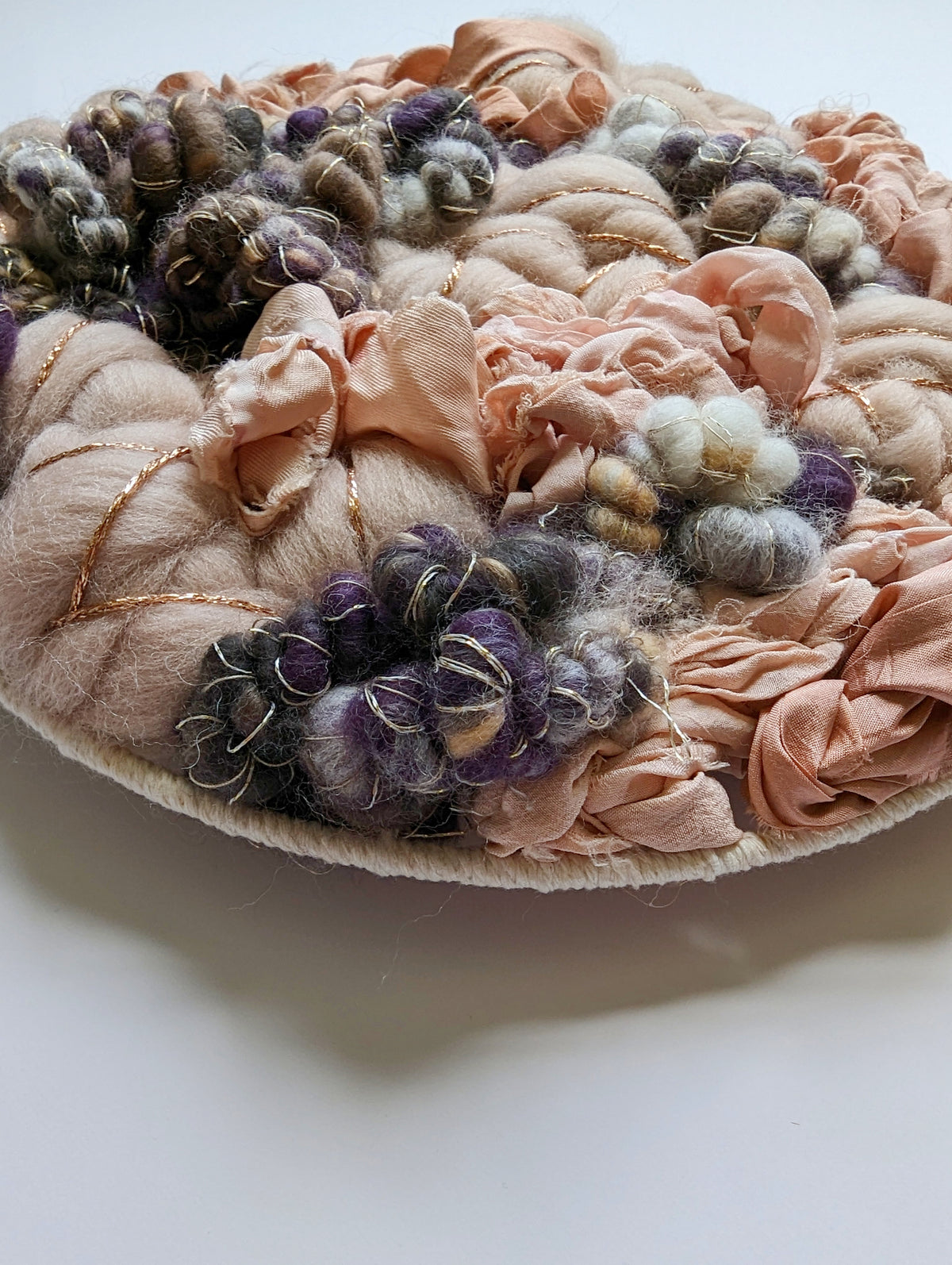 Elain Archeron - Weaving