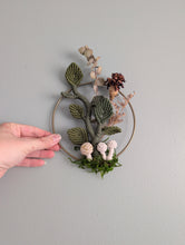 Load image into Gallery viewer, Mini Leafy Frames - Mushrooms &amp; Dried Florals - Option 2
