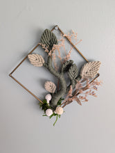 Load image into Gallery viewer, Mini Leafy Frames - Mushrooms &amp; Dried Florals - Option 4
