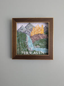 Officially licensed Sarah J Maas Throne of Glass Terrasen Cross Stitch Easy PDF Pattern
