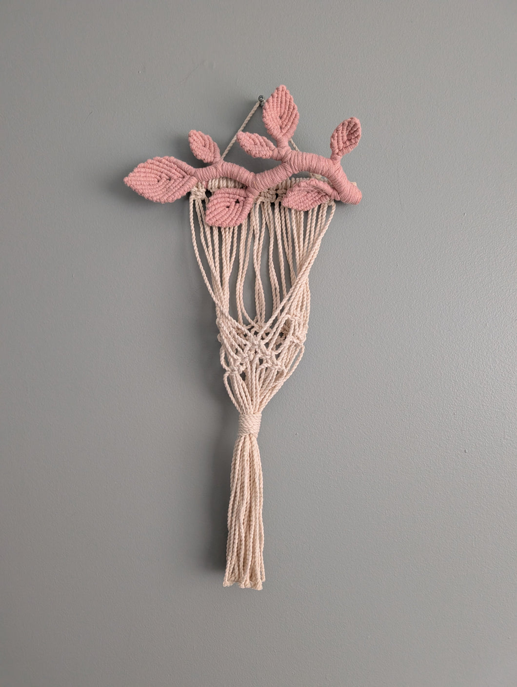 Macrame Wall Plant hanger with Leaves