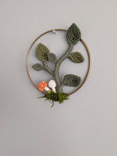 Load image into Gallery viewer, Mini Leafy Frames - Mushrooms &amp; Dried Florals - Option 3
