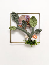 Load image into Gallery viewer, Mini Leafy Frames - Mushrooms &amp; Dried Florals - Option 5
