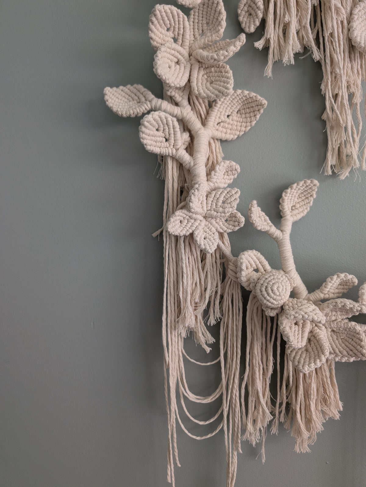 Cream Leaf and Floral Bouquet Circular Hoop Wall Hanging