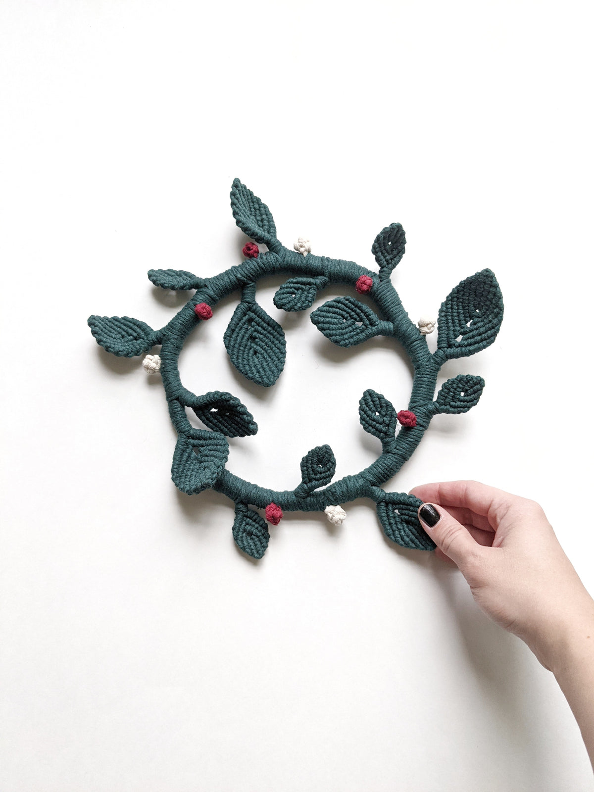 Macrame Leaf and Vines Christmas Wreath