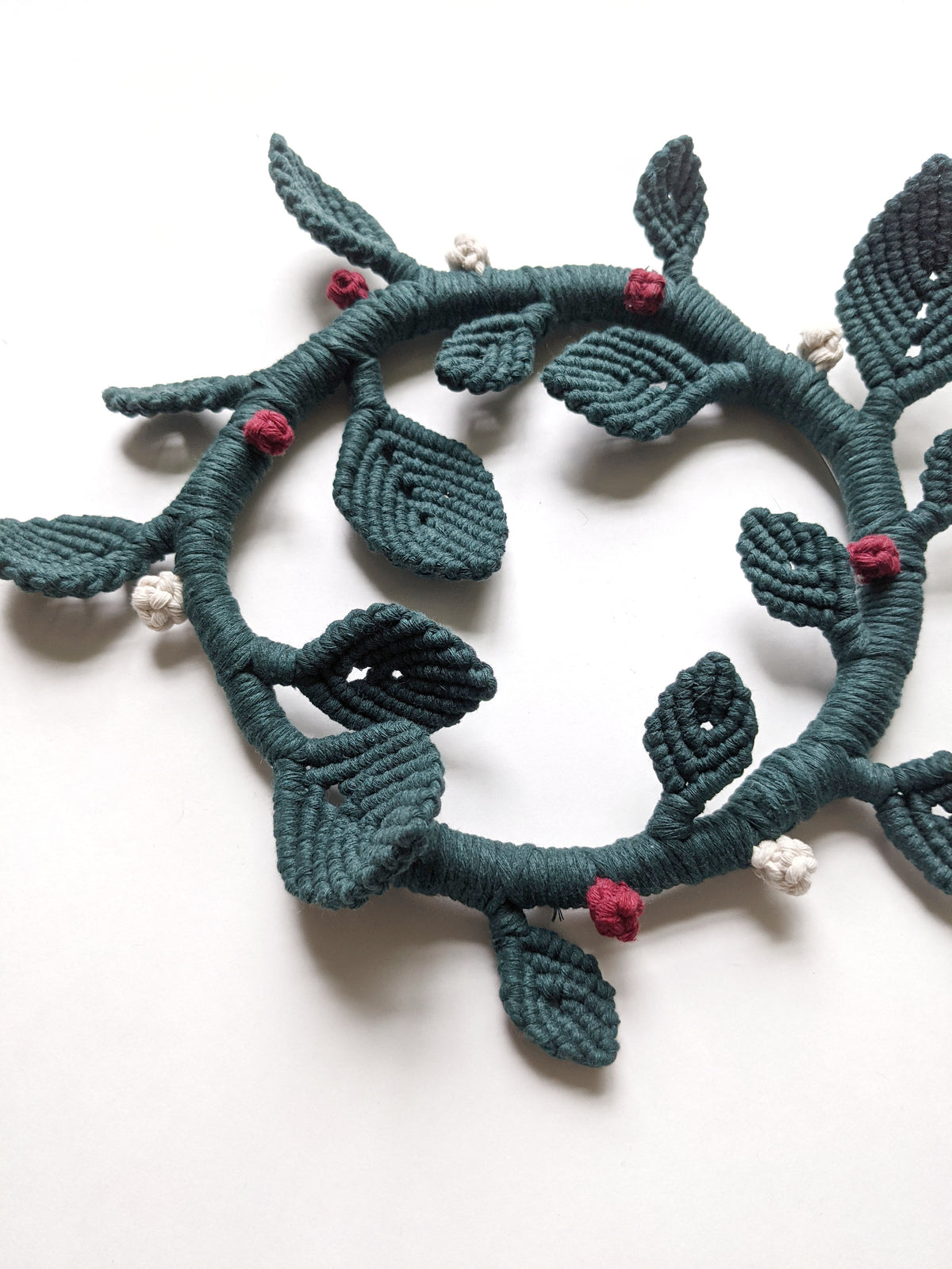 Macrame Leaf and Vines Christmas Wreath