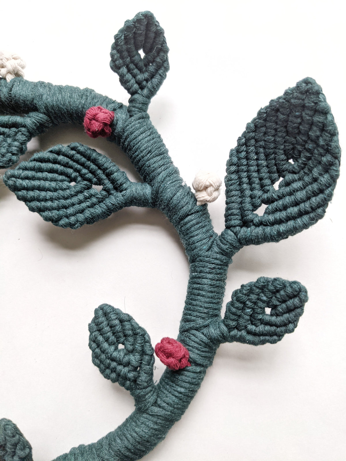 Macrame Leaf and Vines Christmas Wreath