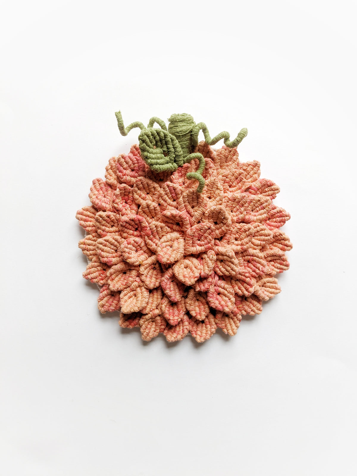 Macrame Hyrangea Pumpkin