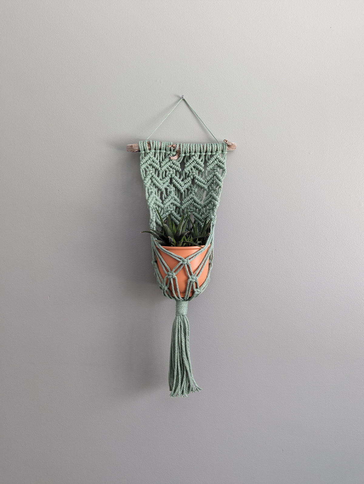 Macrame Wall Plant Hanger Pattern (not a full kit)
