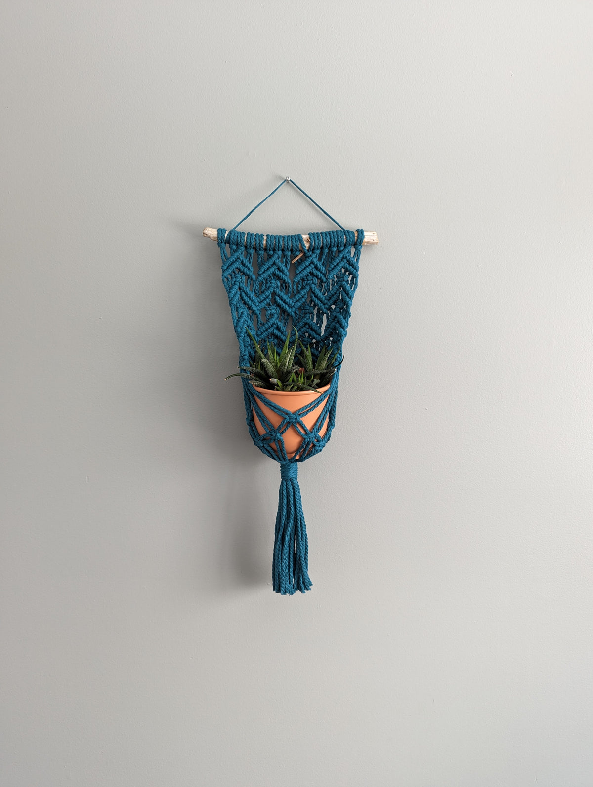 Macrame Wall Plant Hanger Pattern (not a full kit)