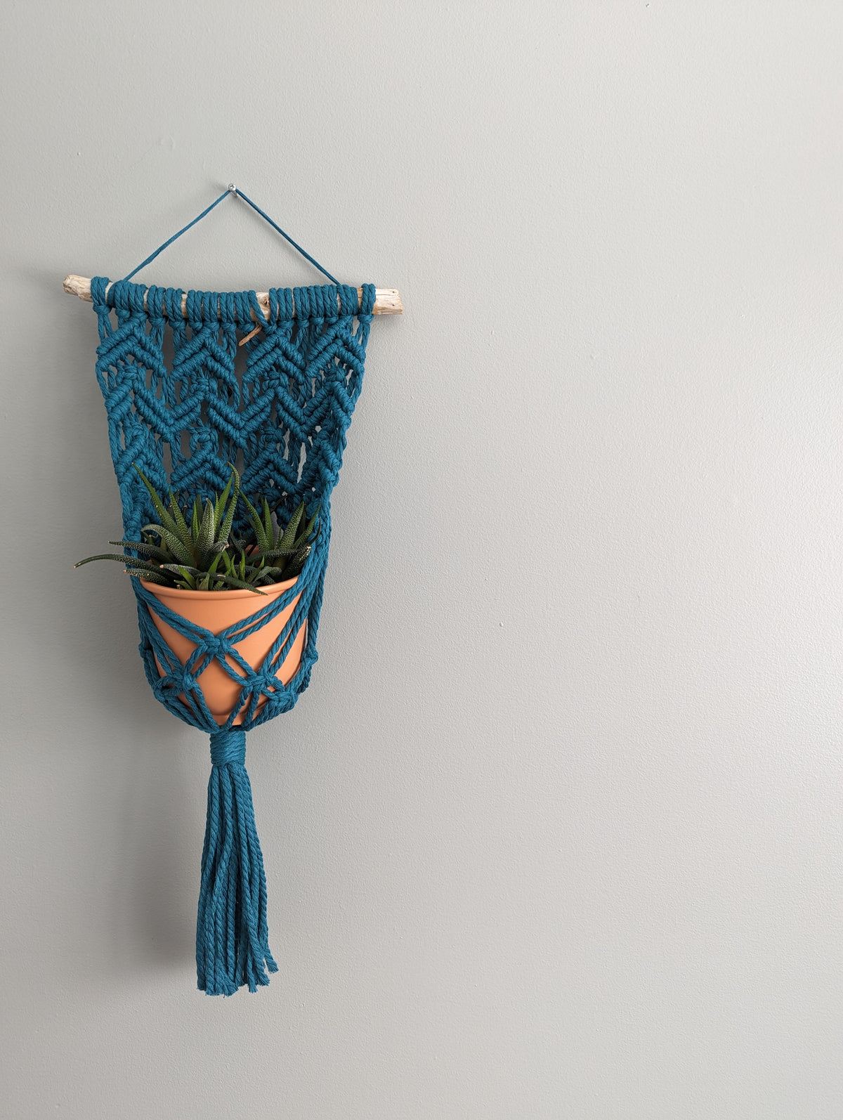 Macrame Wall Plant Hanger Pattern (not a full kit)