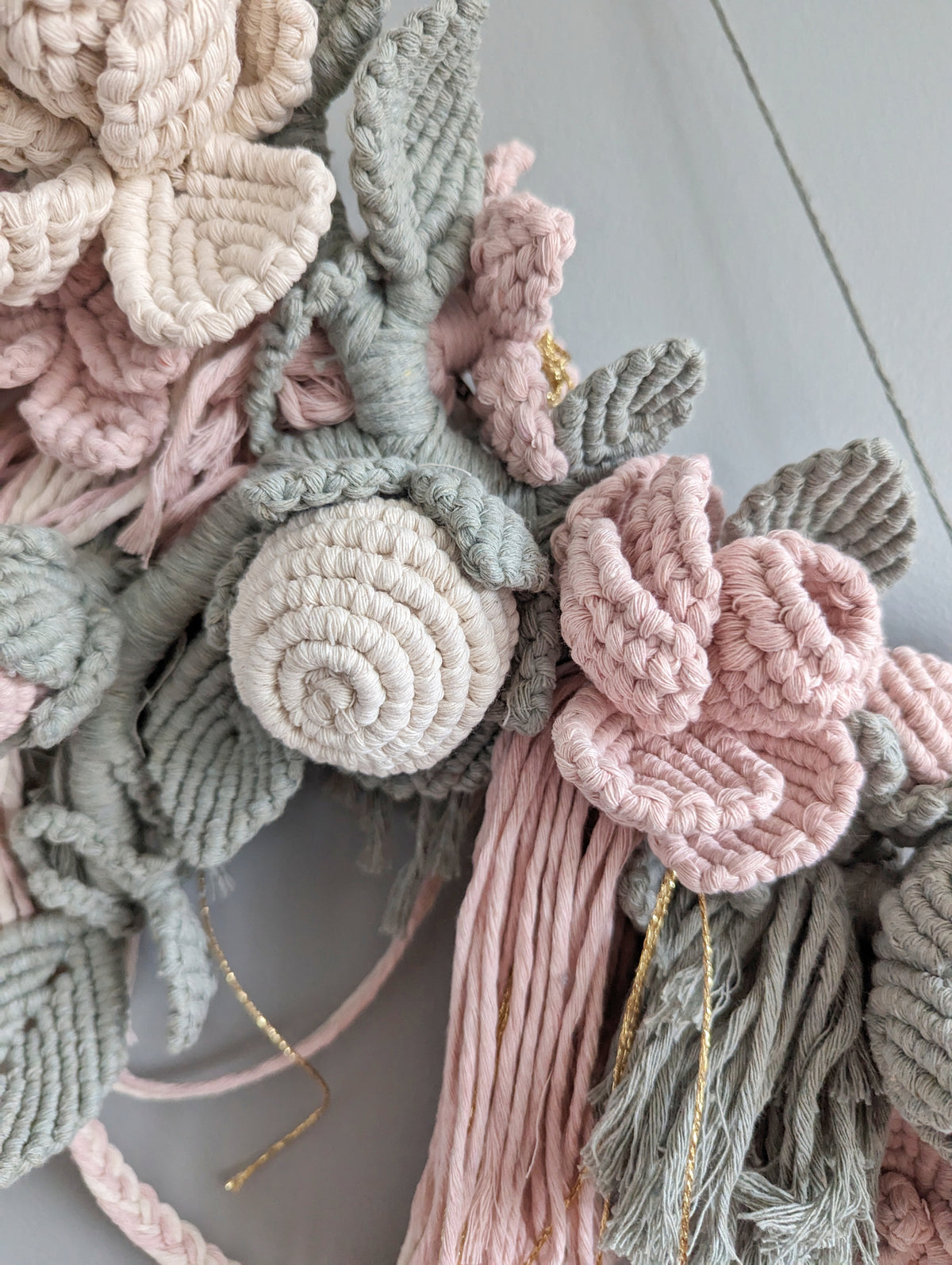 Macrame Boho Floral Wall Hanging Sculpture